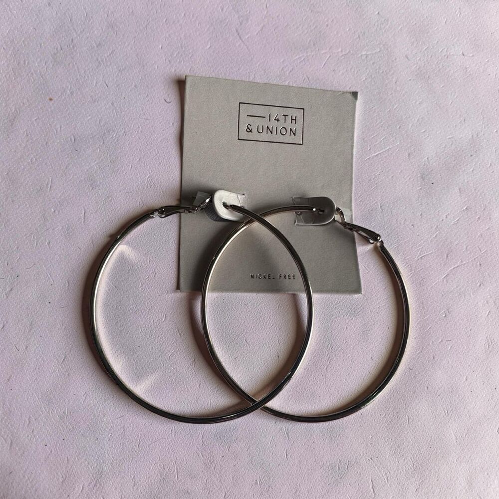 NEW 14th & Union Gold Tone Hoop Earrings Nickel-Free Round Shape Lobe Fashion